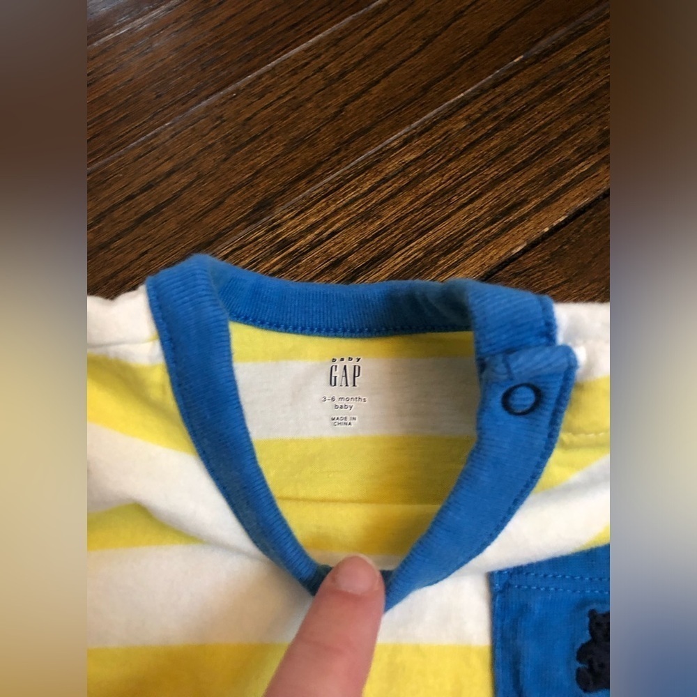 BabyGap Bundle x2: Boys 3-6M Long-Sleeve One-Pieces Yellow/Blue Stripes - EUC!! - Picture 4 of 10